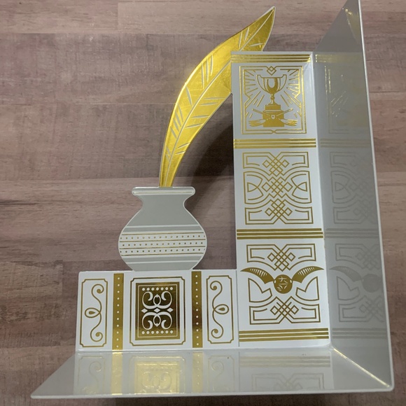 Harry Potter Laser-Cut Magical Objects Metal Bookend NEW - Picture 2 of 3